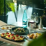 Albes Hotel