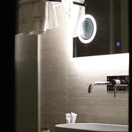 Albes Hotell Fier