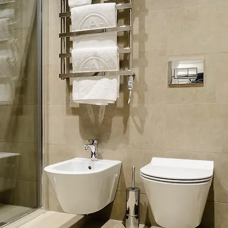 Hotel Albes Fier